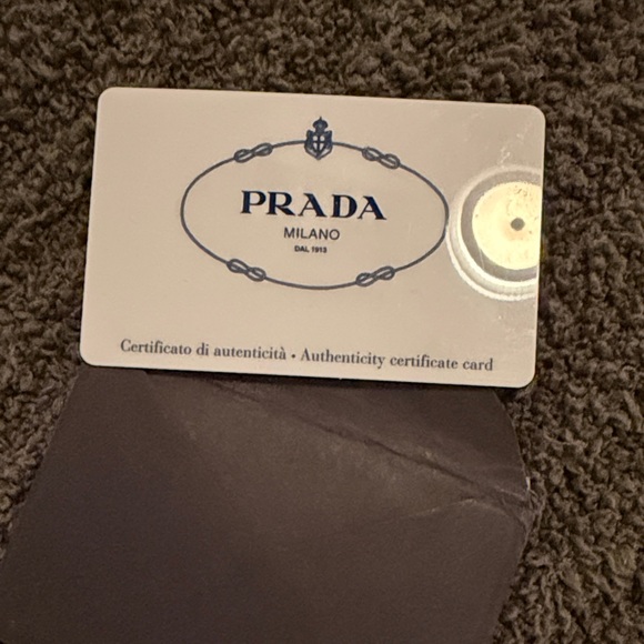 Prada Wallet - Picture 5 of 7
